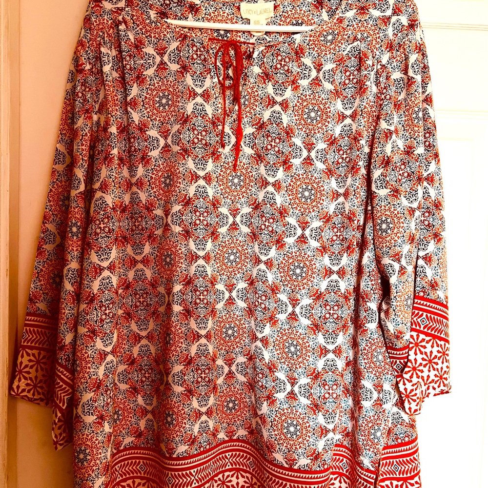 Lucy&Laurel ladies top. Size us:2x